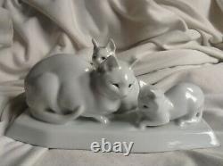 1930's Signed White Art Deco Zsolnay Porcelain Cat Family Kitten Cub Pet Old