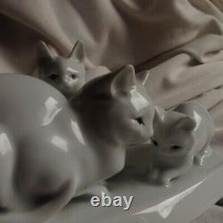 1930's Signed White Art Deco Zsolnay Porcelain Cat Family Kitten Cub Pet Old