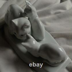 1930's Signed White Art Deco Zsolnay Porcelain Cat Family Kitten Cub Pet Old