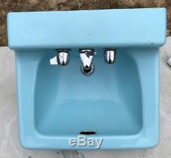 1967 AR Vintage Mid Century Art Deco Baby Blue Porcelain Cast Iron Bath Sink