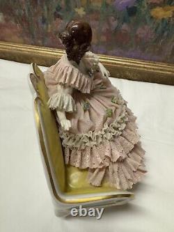 19th C. Dresden Germany Fine Porcelain & Lace Dress Figurine 7 x 7.5