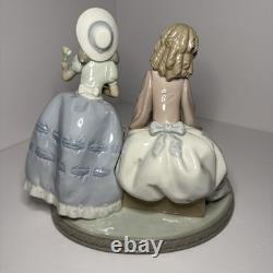 8 Flowers for sale figurine by Lladro, two girls with bouquets, #5537, Spain