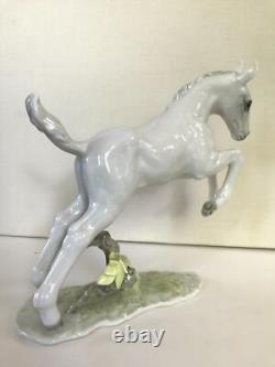 ART DECO HUTSCHENREUTHER-ROSENTHAL FOAL HORSE PORCELAIN FIGURINE by ACHTZIGER