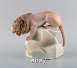 Amphora, Czechoslovakia. Hand-painted Art Deco porcelain figurine of lion