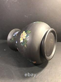 An Antique Wedgwood Etruria Porcelain Vase, Art Deco/ England Circa 1940/ Basalt