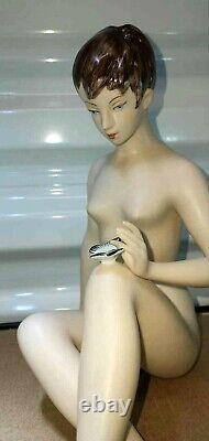 Antique Art Deco Royal Dux Porcelain Nude with Butterfly, 7.5 x 7.5