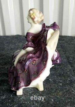 Antique Austrian Goldscheider Wien Porcelain Figurine, 6 H