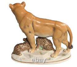 Antique Hertwig katzhutte germany porcelain figurine Lion with Cubs Large Rare