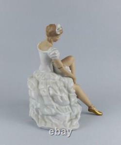 Antique Large Porcelain German Art Deco Figurine of Ballerina by Wallendorf