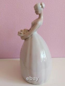 Antique USSR porcelain figurine BRIDE, DEBUT. 1960 Kiev