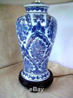 Antique quality Large blue and white Oriental style ceramic table lamp