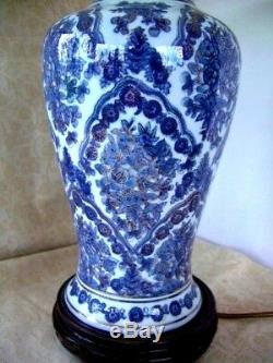 Antique quality Large blue and white Oriental style ceramic table lamp