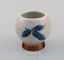 Art Deco Bing & Grøndahl vase in hand-painted crackle porcelain. 1920s