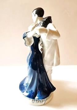 Art Deco Style PIERROT DANCING WITH A LADY HEUBACH PORCELAIN (1920)