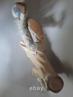 Big Vintage Porcelain Figurine Statue Clown Circus Figure Lladro Decorative