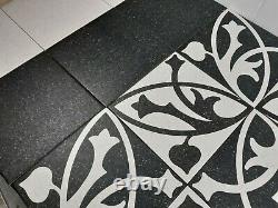 Black & white entryway hallway stylish art deco pattern matt porcelain tiles 5m2