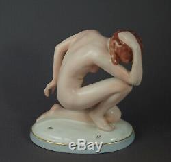 Czech Art Deco / Nude Girl porcelain figurine ca. 1930 (# 12431)