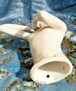Demi Figurine En Porcelaine Garçonne Des Années 20, Art Déco
