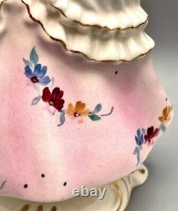 Figurine Women porcelain Lady with a flower