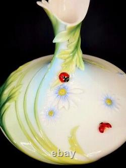 Frantz Porcelain Ladybug Dasies Vase Handpainted Art Deco Retired FZ00468 9.5
