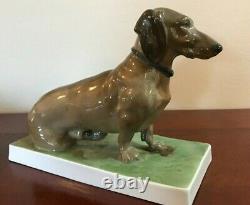 Fraureuth Kunstabteilung Porcelain Dachshund Very Rare Antique 1919-1926 Germany