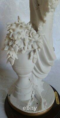 GIUSEPPE ARMANI FLORENCE PORCELAIN Bride with Flower Vase ART DECO BRIDE #0489F