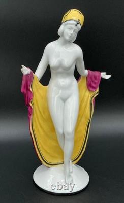 Galluba And Hofmann Porcelain Art Deco Statue. Damage to left hand
