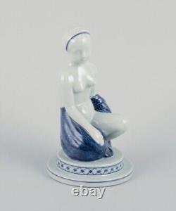 Georg Thylstrup, Royal Copenhagen. Art Deco porcelain figurine of nude woman