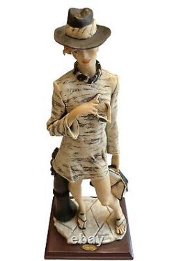 Giuseppe Armani Figurine SUMMER STROLL Limited Edition #12/5000 Singed MINT