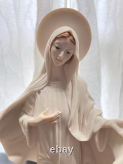 Giuseppe Armani Madonna's Medjugorje, 14 Inch, Florence 1989, Signed