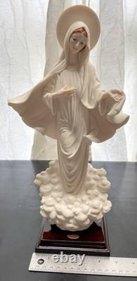 Giuseppe Armani Madonna's Medjugorje, 14 Inch, Florence 1989, Signed