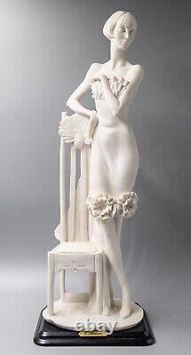 Giuseppe Armani Porcelain Figurine Rare Etrusca Arte