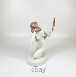 HEREND, LADY VANITY ART DECO ANTIQUE PORCELAIN FIGURINE 1940's! (BT002)