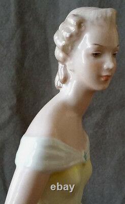 HUTSCHENREUTHER Art Deco GERMANY PORCELAIN FIGURINE First Ball Claire Weiss