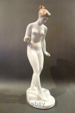 Káldor Aurél Aquincum Nude Porcelain Figurine, Lady Stepping into the Water
