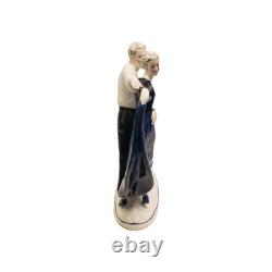 Katzhutte Art Deco Porcelain Figurine Dancing Couple C. 1930's Goldscheider Era Katzhutte Art Deco Porcelain Figurine Dancing Couple C. 1930's Goldscheider Era
