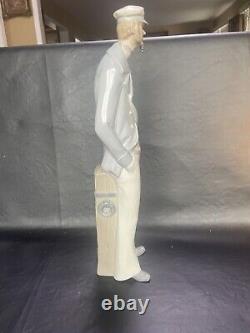 LLADRO Sea Captain with Smoking Pipe #4621 Retired Figure 14.5 Tall