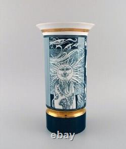Large Hollóháza porcelain vase. Art Deco motifs and gold border. Mid 20th-C