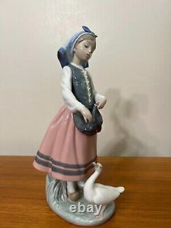 Lladro Daisa Josefa Feeding Duck Figurine #5201 withBox, 10 1/4 Tall, 5 Widest