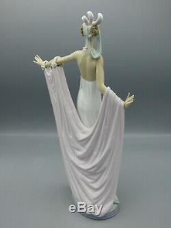 Lladro Grand Dame 1558 Porcelain Figurine Art Deco Lady Gloss Spain