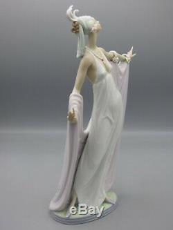 Lladro Grand Dame 1558 Porcelain Figurine Art Deco Lady Gloss Spain