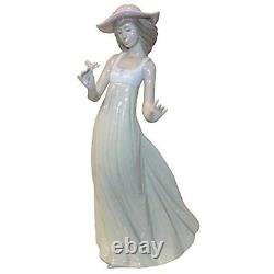 Lladró Nao Porcelain Figurine Gentle Breeze 10 Tall Girl/Young Lady