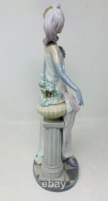 Lladro Porcelain Figurine #5283 Charleston Socialite 1920s Art Deco, Mint