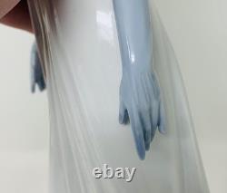Lladro Porcelain Figurine #5283 Charleston Socialite 1920s Art Deco, Mint
