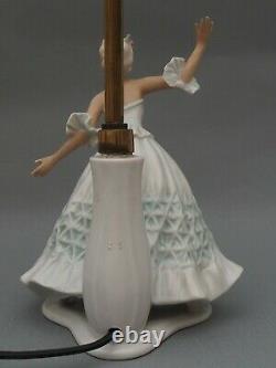 Lovely vintage Schaubach Kunst Wallendorf Germany porcelain figurine Lamp