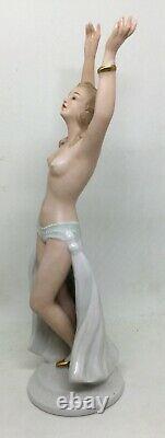 Nude girl figurine Wallendorf Germany Porcelain Art deco AH836