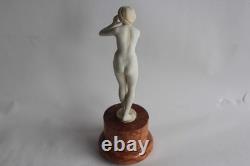Nude woman porcelain prof. Otto Poertzel Germany Art Deco (68573)
