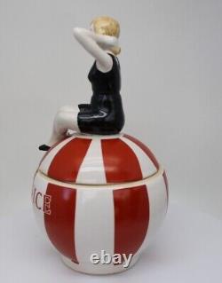 Porcelain Art Deco-German Style Art Nouveau Style Sexy Bathing Beauty Nice Figur