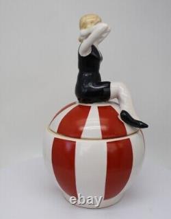 Porcelain Art Deco-German Style Art Nouveau Style Sexy Bathing Beauty Nice Figur