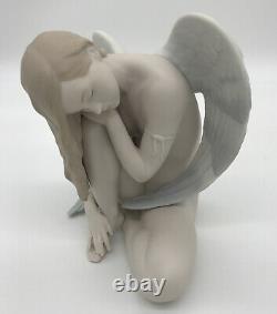 Rare! Llardo Porcelain Figurine Sitting Angel Hand Painted 6 NWOB